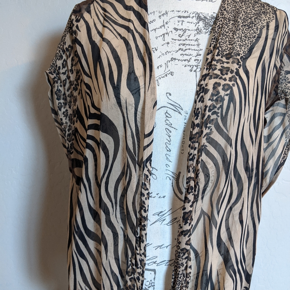 Animal Print Asymmetric Tasselled Sheer Tunic Vest - Picture 2 of 6